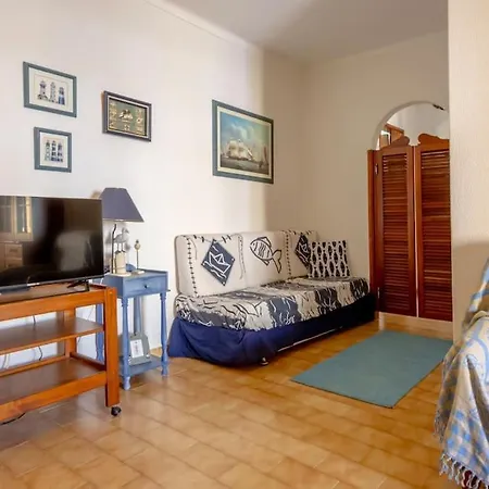 Cozy Near The 아파트