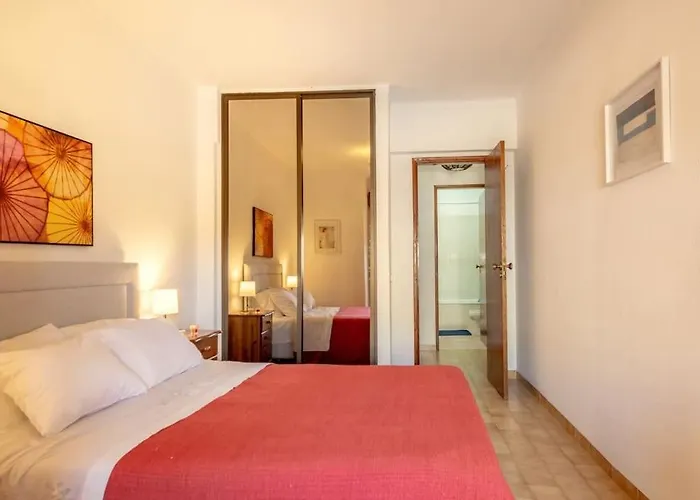 Daire Cozy Near The *